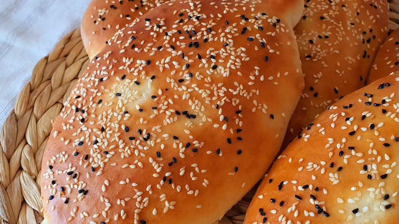 هذا هو الخبز الذهبي اللي مراحش تستغناي عليه في رمضان قطني اسفنجي وسرييييع مع سر اللمعة