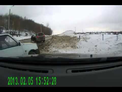 Лихач на Субару устроил жуткое ДТП Лихач на Субару устроил жуткое ДТП
