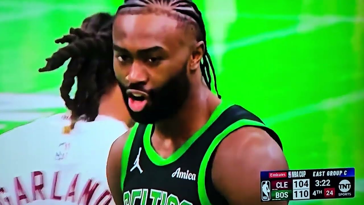 Jaylen Brown Tells Ref That Darius Garland is TOO SHORT is why he gets hand in cookie jar for foul!