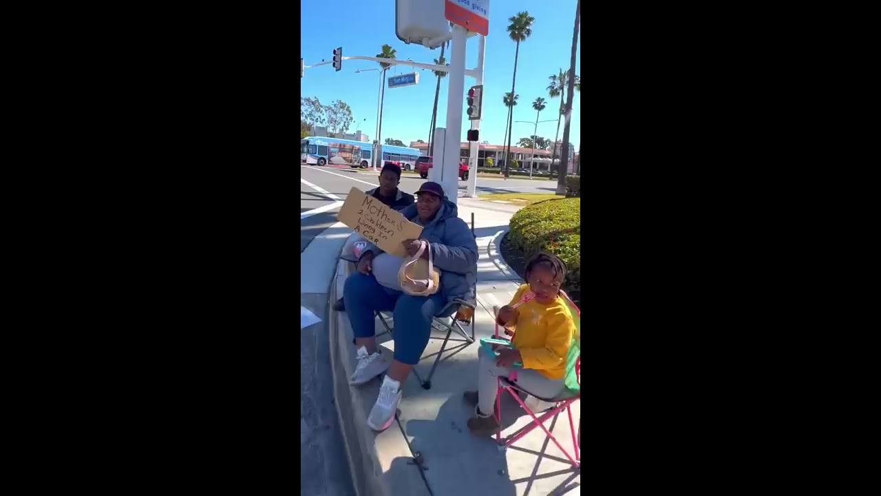 Giving A Homeless Family 1 000 To Get Off The Streets 