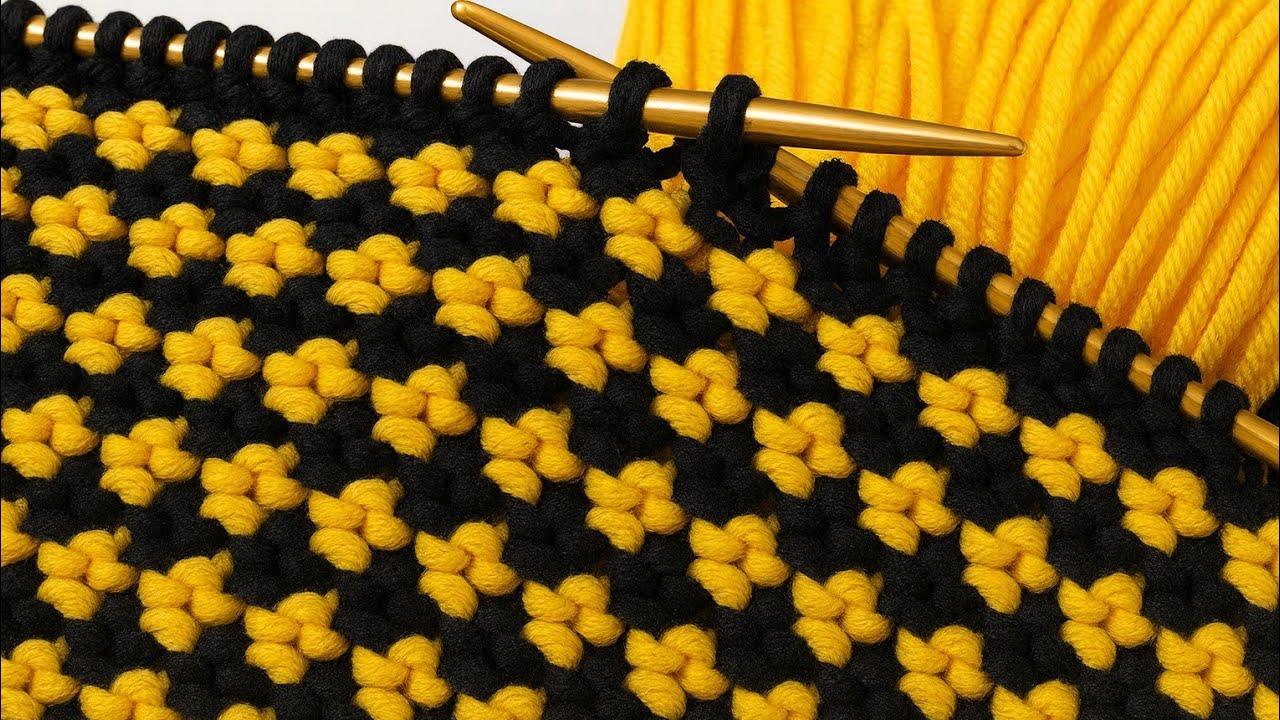 2 रंग का शानदार स्वेटर डिजाइन/Two Colour Sweater Design/Double Colour knitting/Do Rang ka design|