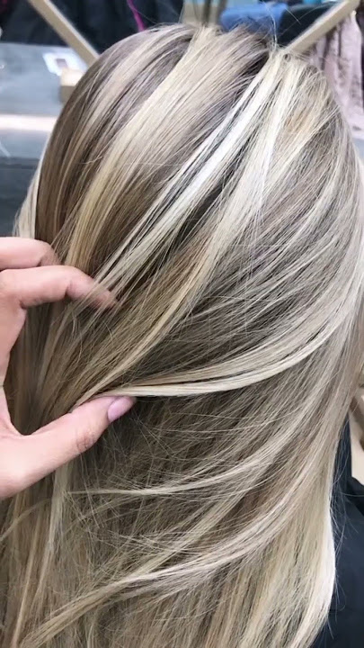 https://youtube.com/@mariafarhan?si=WTE23wr0ziXF0-cn #how#ashblondehighlights#ash hairdye#striking