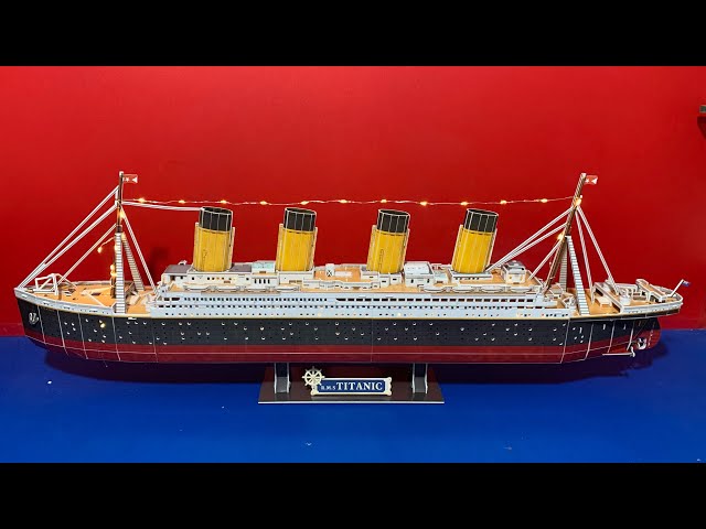 Titanic 3D Puzzle with Lights