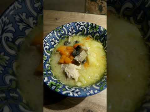 Βίντεο: Πατάτες ρυζιού και μανιταριών και πουρέ σούπα