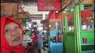 Menikmati Kuliner Baturetno. #kuliner. #kulinerwonogiri. #kulinerbaturetno. #tongseng.  #sate.