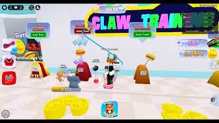 I meet 2 of my fav youtubers on claw machine sim! @RizzRikCz and @Redshift