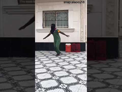 والله الدنيا حر