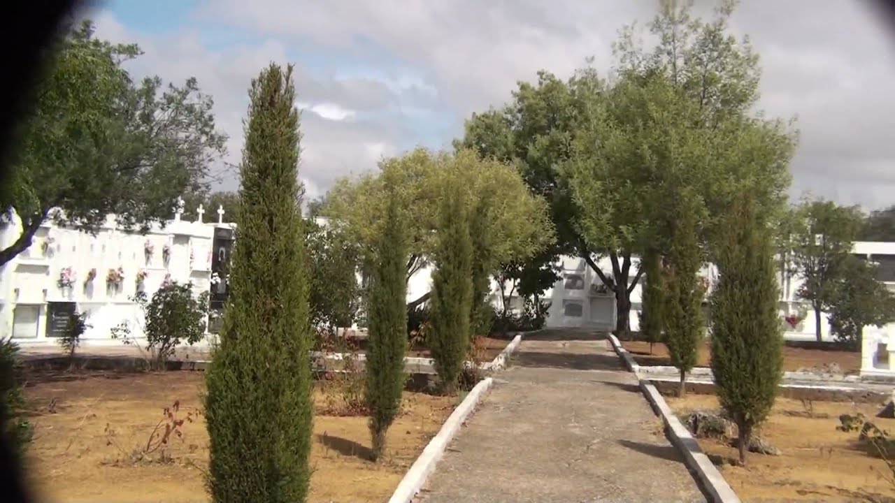 Aldea de Cuenca (Cordoba) , Cementerio, el último camino - YouTube