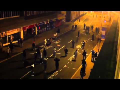 London Riots - Police Overrun in Woolwich (8th Aug 2011)