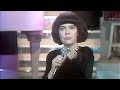 Capture de la vidéo Mireille Mathieu - La Demoiselle D'orléans + Interview (Champs-Élysées, December 1987)