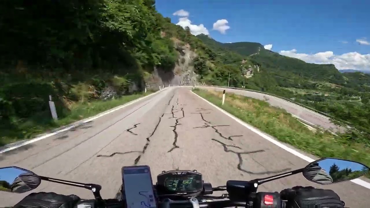 Italien Passo Bordala Richtung Garda # Juli 2025 # Suzuki GSX-S1000 # 4K