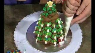 Learn How to Decorate Gingerbread for All Seasons