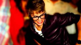 Download Lagu Justin Bieber - International Love❤ MP3 Download Lagu Justin Bieber - International Love❤ MP3