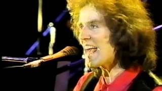 Gilbert O&#39;Sullivan - Hold On To What You Got (Live)