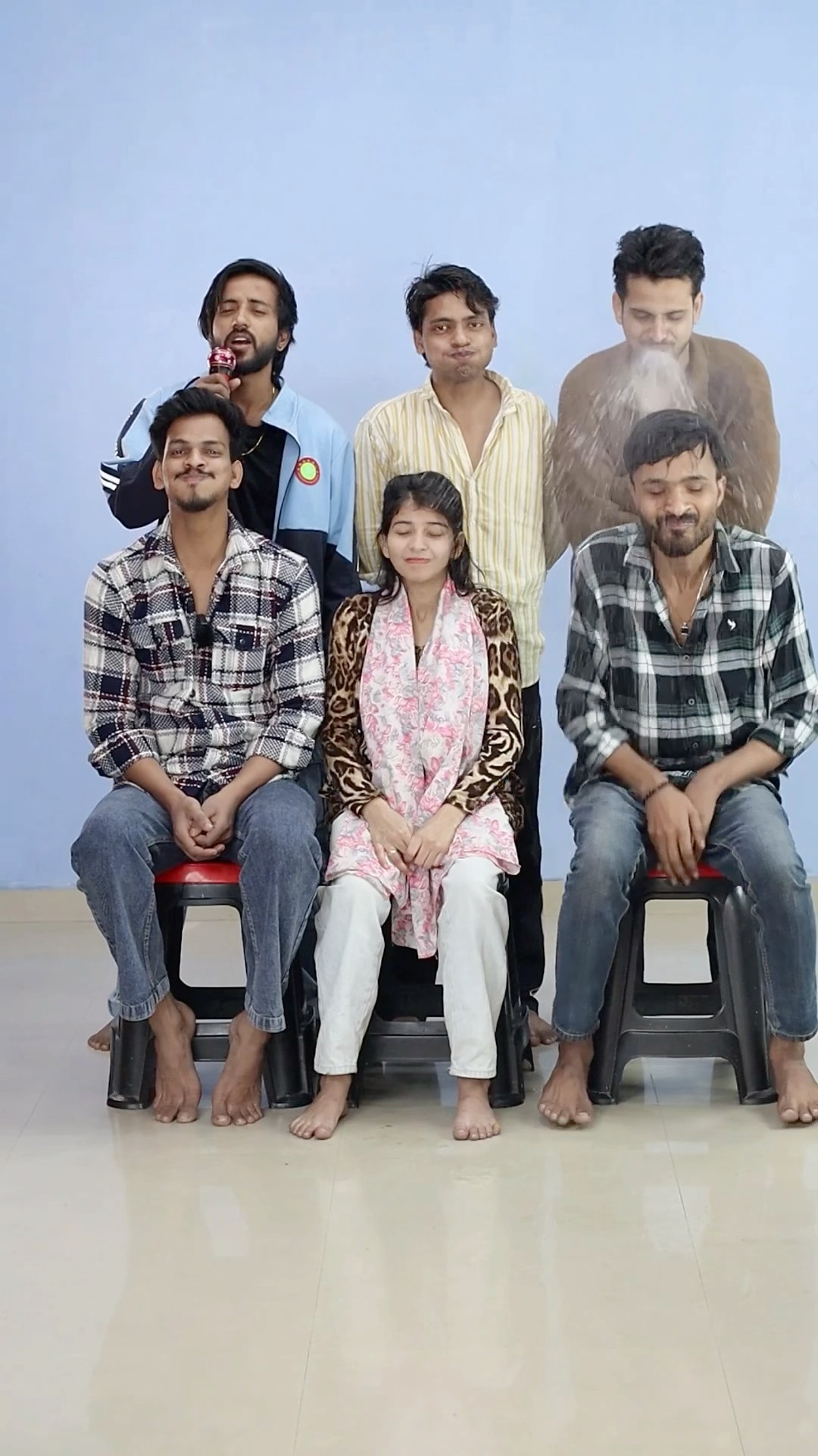 Muskaanein Jhoothi Hai Singing Challenge? #shorts