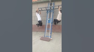 Wireless remote control loading machine, fully automatic with a rated load of 800 pounds,