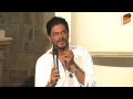 Shahrukh Khan's BEST FUNNY ANSWERS to MEDIA