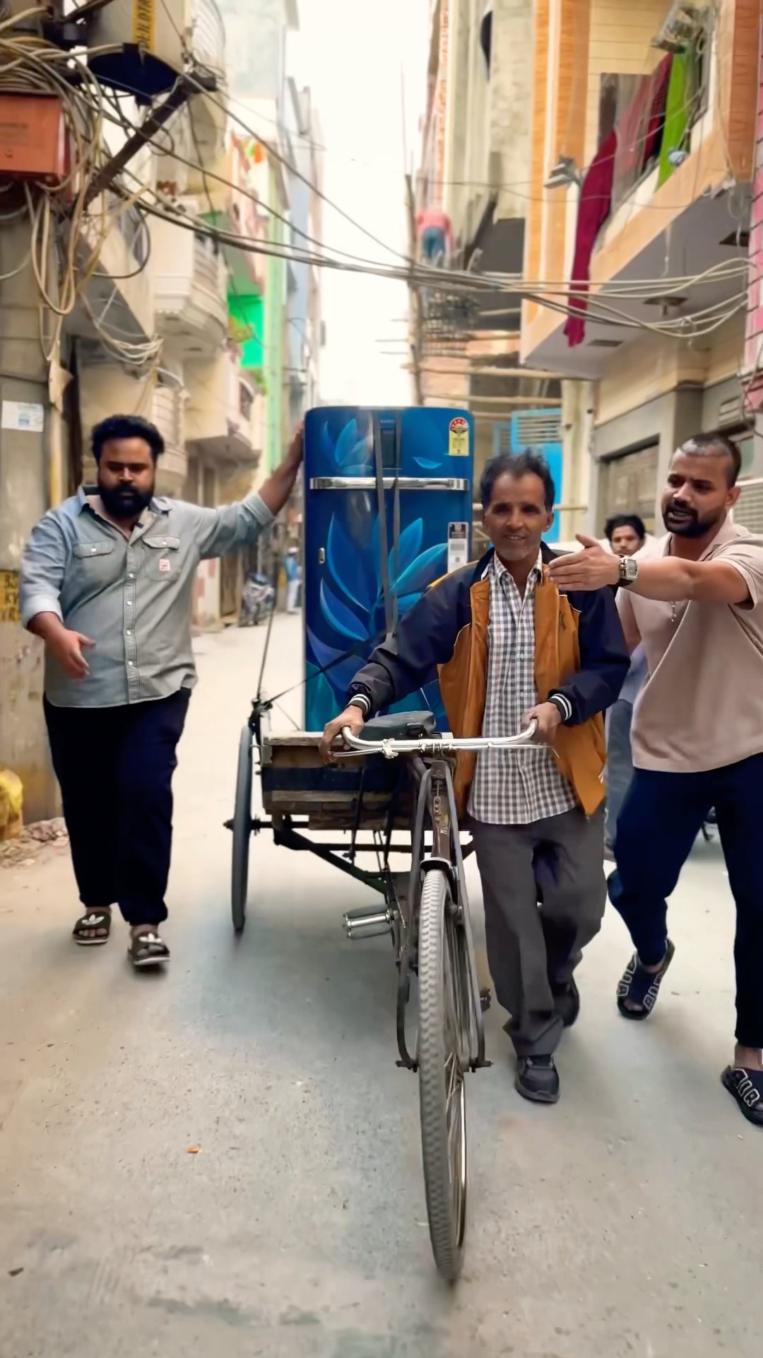 1400₹ की Fridge? II #sevengers #shorts