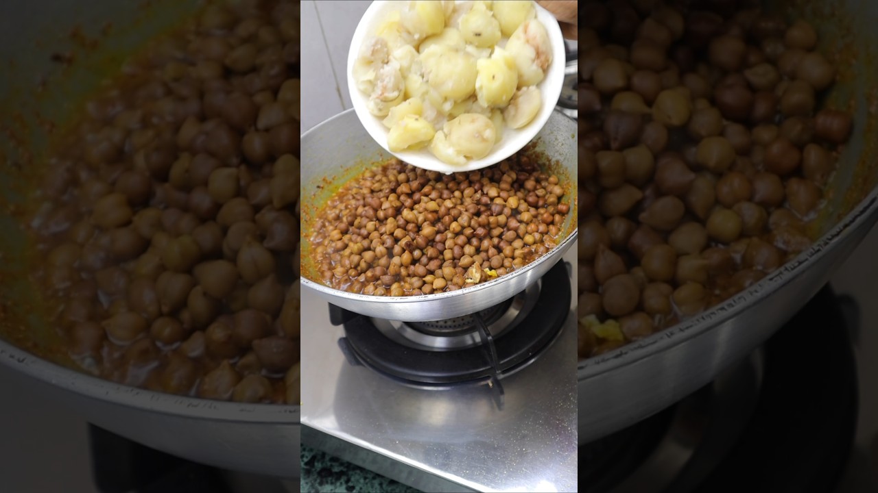 चना आलू की सब्जी बनाने का सबसे आसान तरीका | How to Make Chana Aloo, Chana Aloo Sabzi Recipe in Hindi