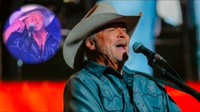 Alan Jackson Breaks Out Into Tears As He Nears the End of his Tour