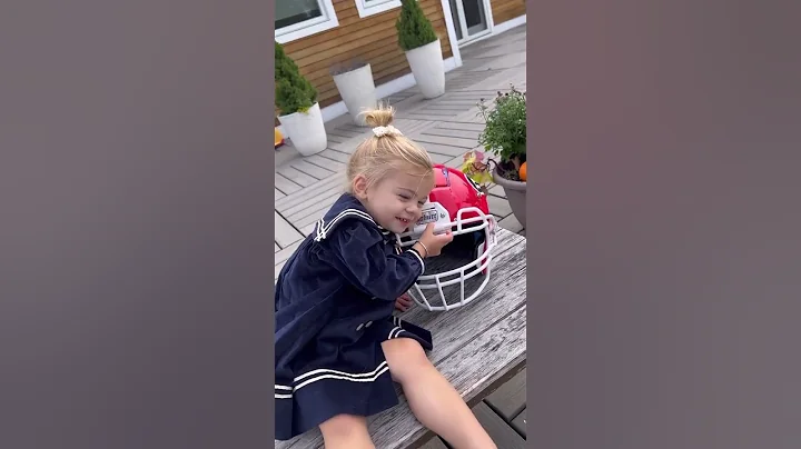 Laura Rutledges daughter is back with her predicti...