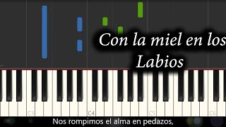 Video thumbnail of "Aitana - Con La Miel En Los Labios | Piano Tutorial Acompañamiento Instrumental"