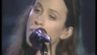 Alanis M. - I Was Hoping @ Roseland (1998) chords