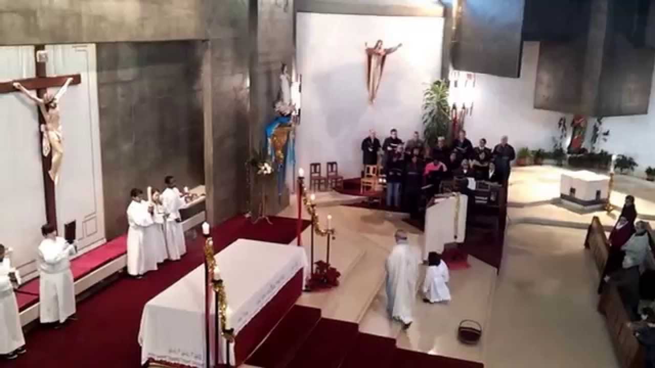 Levanta-te Jerusalém eis a tua luz, a glória do Senhor se levanta sobre ti.