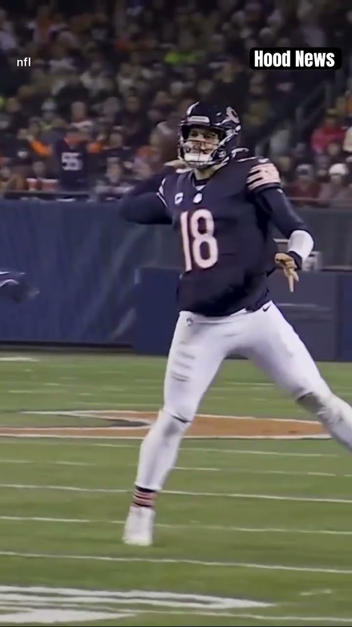 Imagine if this play had counted #hoodnews #calebwilliams #chicagobears #seahawks #football #omg