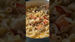Creamy Lobster Mac & Cheese 🦞🧀 #Shorts