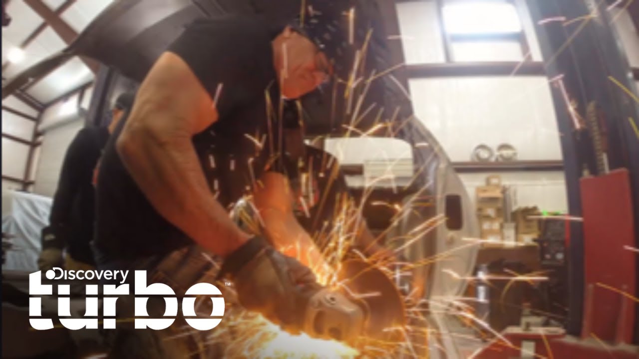 Especialistas tentam restaurar o chassi de um antigo Firebird de 1973 | Oficinaço | Discovery Turbo