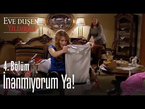 Muazzez paketleri açıyor - Eve Düşen Yıldırım 4. Bölüm