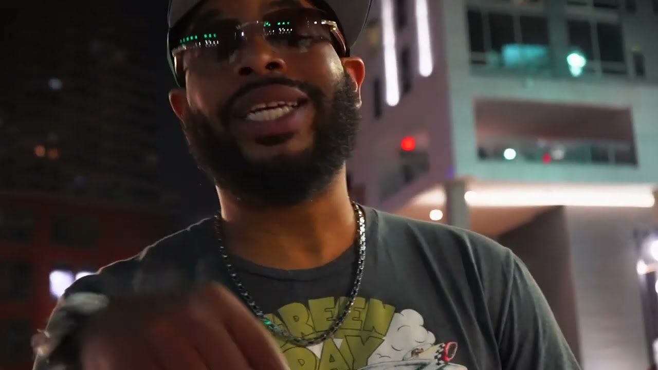 Sunny Redd13 x Western Union