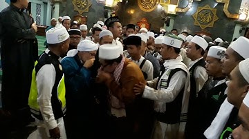 Buya yahya - masjid al azom tangerang