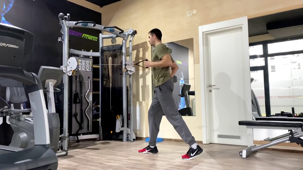 Split stance mid cable row - Smart Fitness Novi Beograd - YouTube