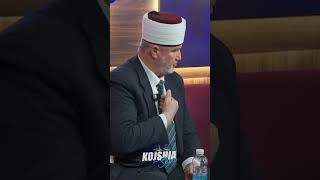 Hoxhë Jahiri ''godet'' Gazetarin Krishter   Edhe na jem njerez si Jezusi po nuk jem Zota