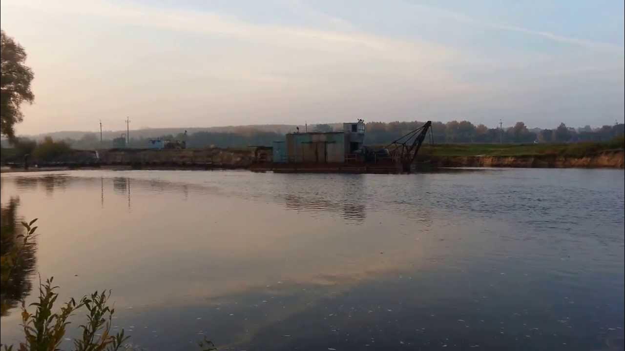 Видео реках и озерах. Ярцевское озеро земснаряд. Земснаряд Брянск озеро. Земснаряд Клинцы озеро. Земснаряд Десна.