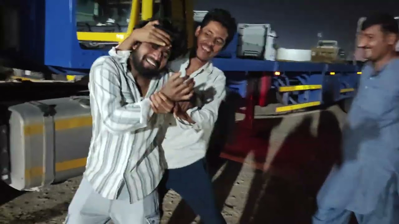 Aaj room pe mja aagya 😅