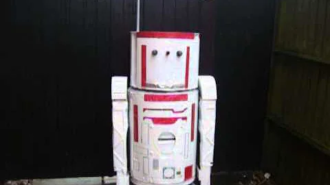 HOMEBUILT STAR WARS R5D4 BY COLSCOPTERS r2d2