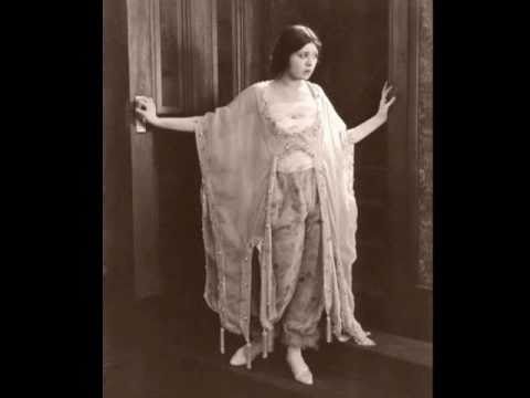 Movie Legends - Lila Lee - YouTube