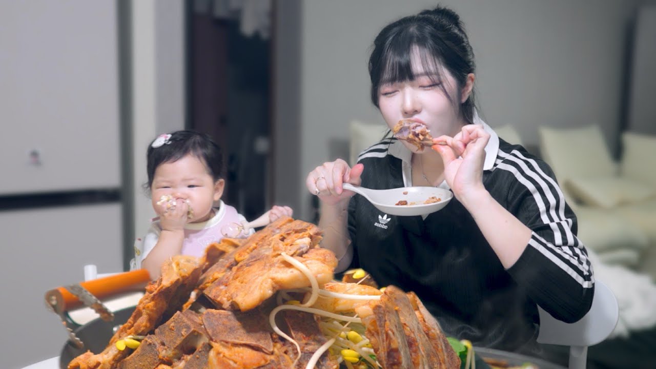 한국으로 돌아와서 식욕 폭발해서 뼈해장국 쌓고 먹는 일본인아내..