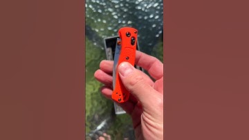 Benchmade 533 Mini Bugout CPM-S30V Manual Open