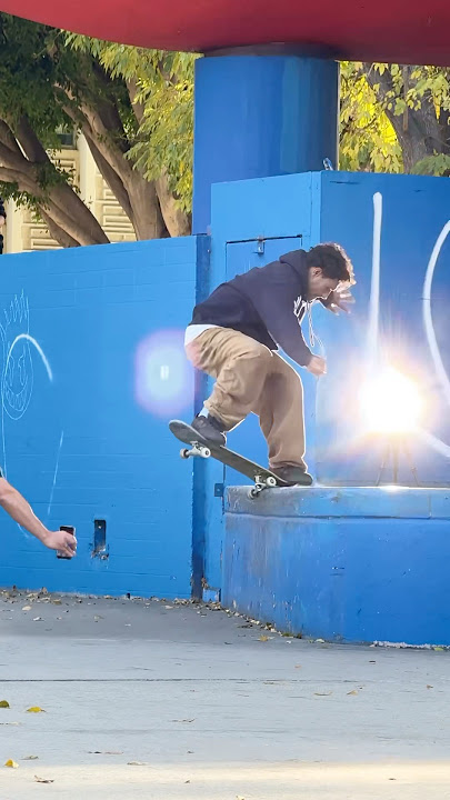 The smile on Tiago Lemos’ face after rolling away from a tasty switch fs crooks😊🛹 #skateboarding