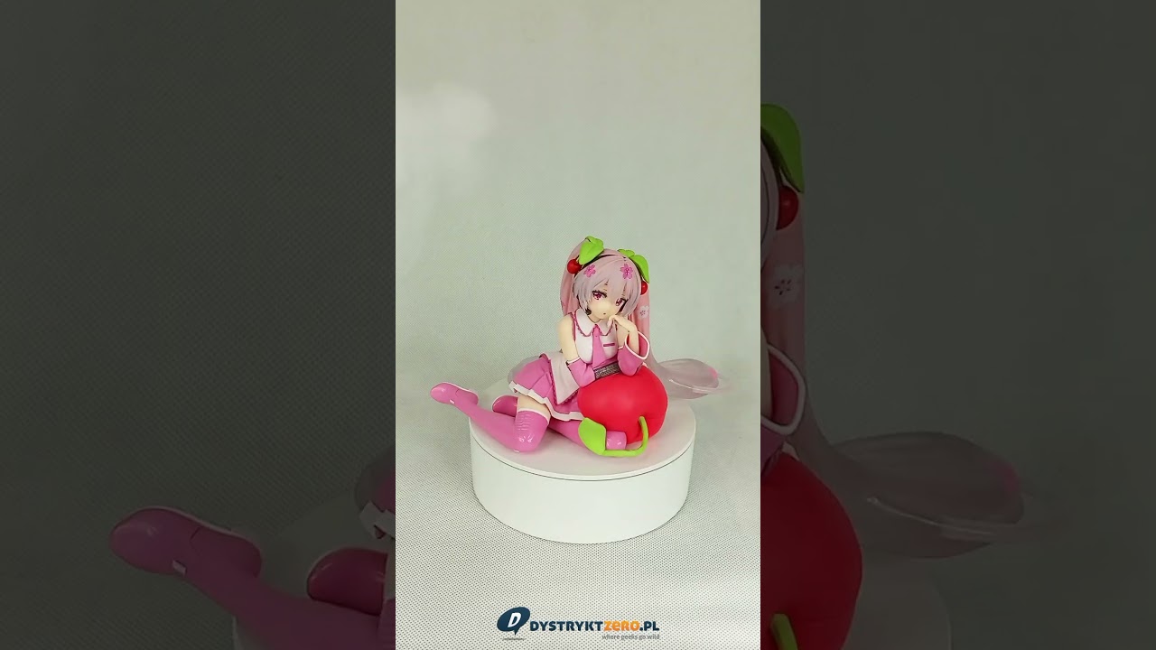 🌸 Figurka Hatsune Miku Desktop Cute - Sakura Miku (Cherry Cushion Ver.) 🍒