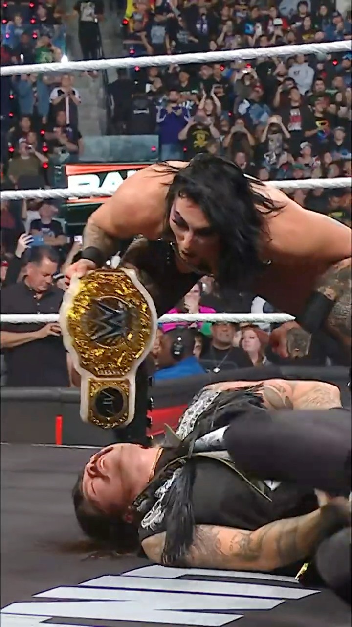 Dominik definitely deserves this ? #RAWonNetflix #WWERaw