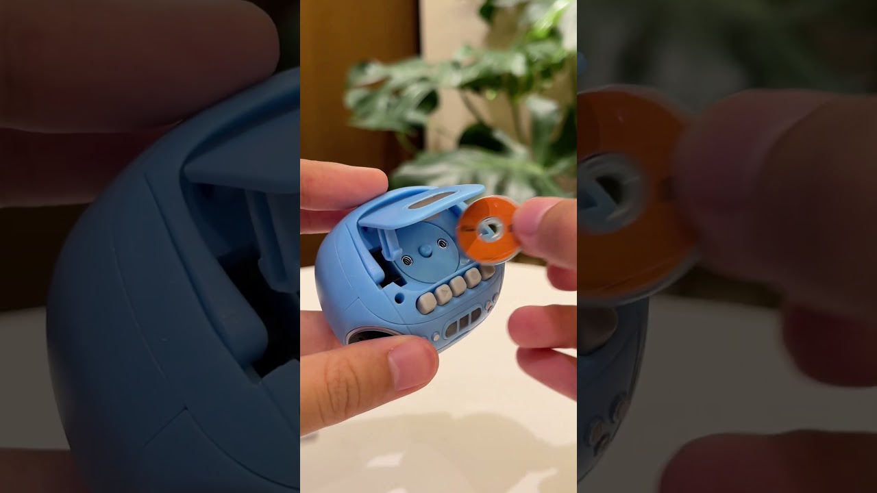 Mini CD Player - Compact, Retro, and Ready to Play Your Favorite Tunes!