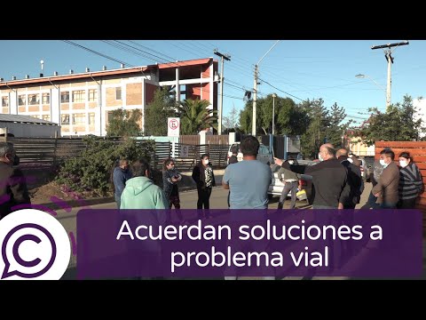 Vecinos y autoridades acuerdan soluciones a problema vial en Colegio Divino Maestro