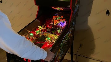 Williams Revenge From Mars Pinball Machine 1999