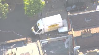 Witness describes terror attack with van outside London mosque