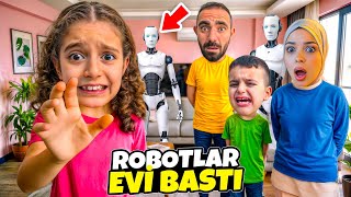 Poyraz Eli̇f Evdeki̇ Gi̇zemli̇ Olayi Çözdürobotlar Evi̇ Bi̇rbi̇ri̇ne Katti